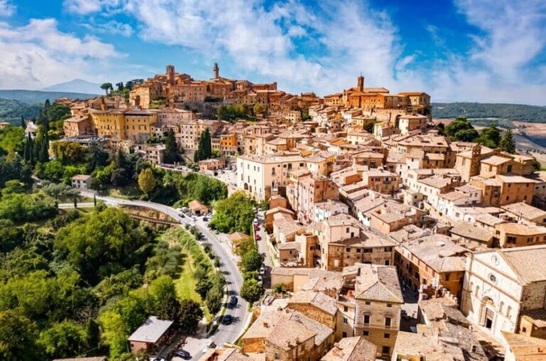 Rome: Tuscany & Montepulciano Day Trip with Lunch & Wines - The Experience in Detail
