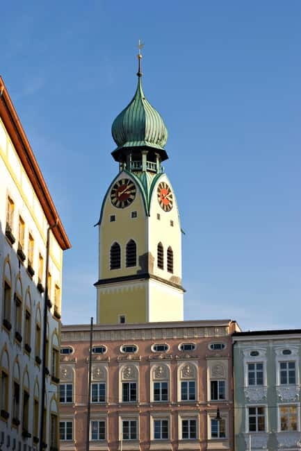 Rosenheim: Guided Walking Tour with a Local - Tasting and Local Insights