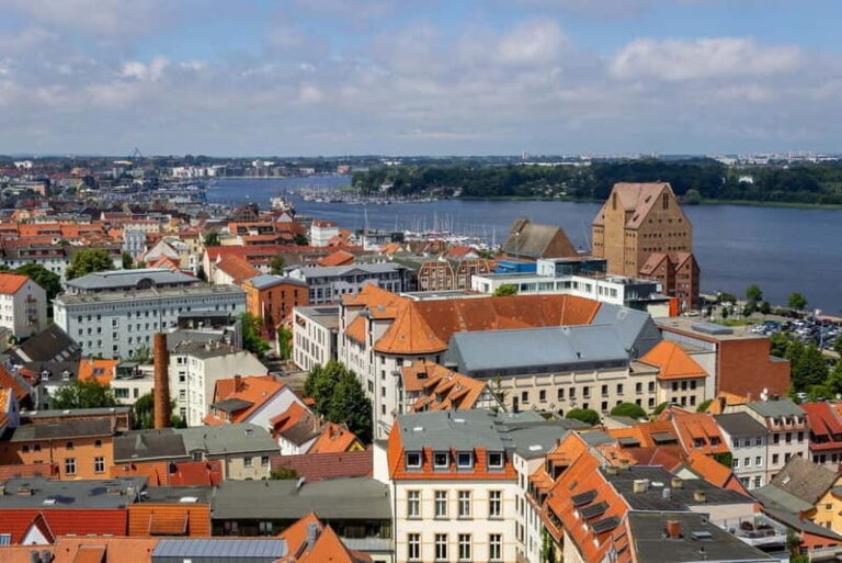 Rostock: 2-hour Best Intro Walking Tour with a Local - A Closer Look at the Itinerary