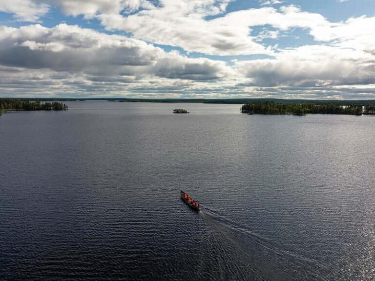 Rovaniemi: Arctic Sunset Boat Tour - Who Is This Tour Best For?