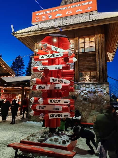Rovaniemi:Santa Claus Village Guided Tour with Santa's gift - What To Expect in Detail