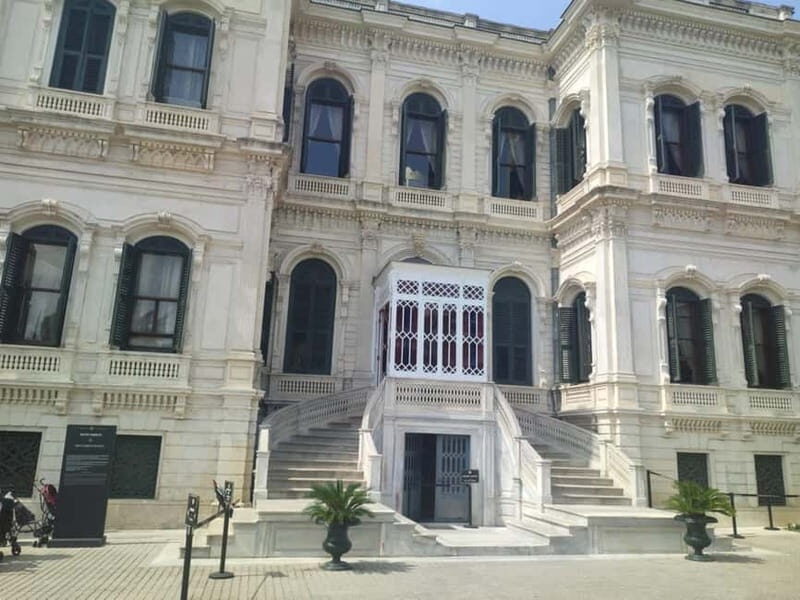 Royal Istanbul: Dolmabahce & Yildiz Palaces Entry Tickets - Exploring Dolmabahçe Palace