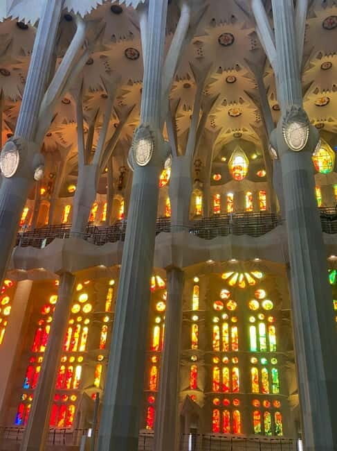 Sagrada Familia Guided Tour in English: Small group - Why This Tour Offers Great Value
