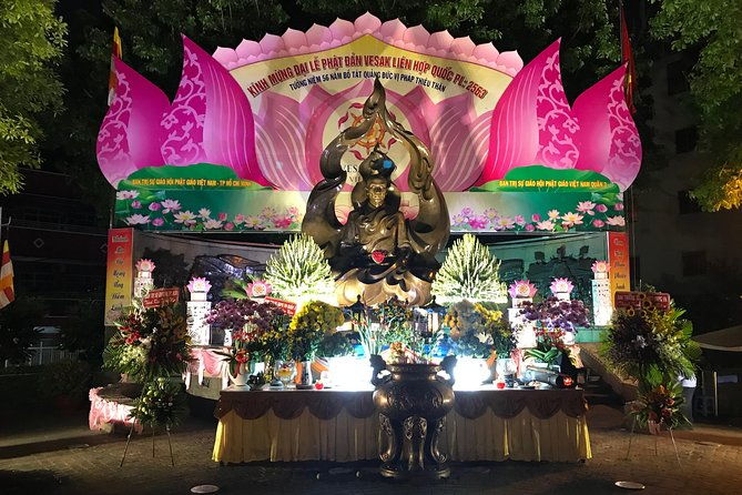 Saigon After Dark & Food Tour By Scooter - The Experience: A Deep Dive into the Saigon Nightlife
