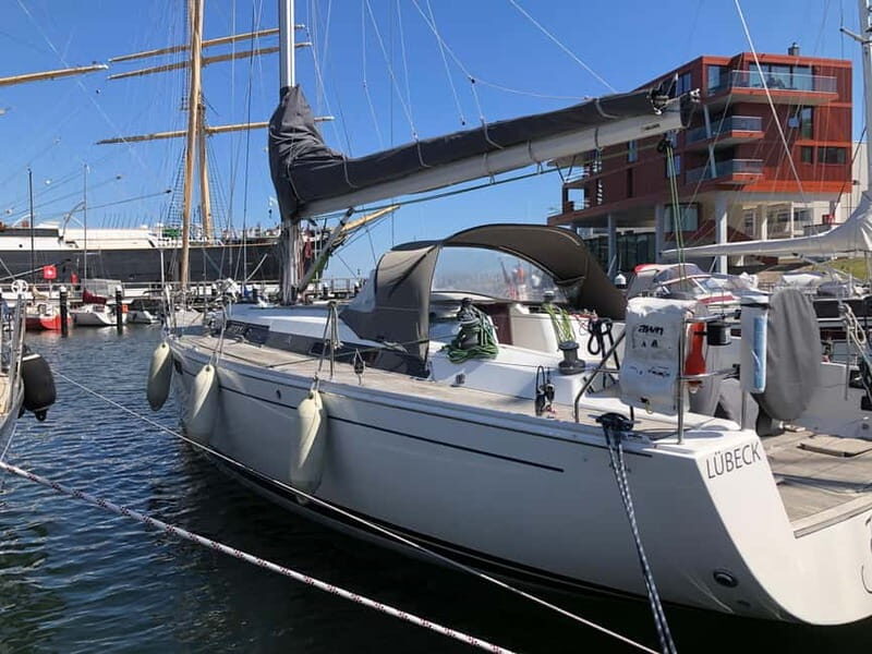 Sailing Travemünde Hanse 430 Race - Exploring the Baltic on a Well-Maintained Yacht