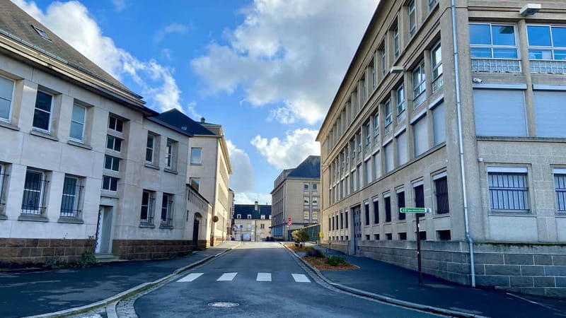 Saint-Lô: 2-hour walking tour - Practical Details and Considerations