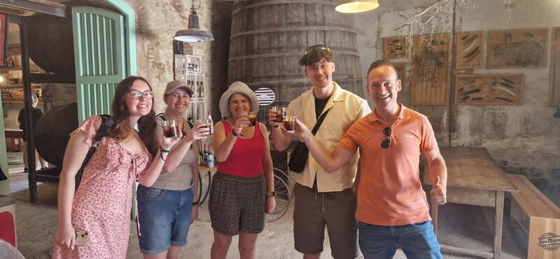 Salou tours : Park Samá with 1 vermouth tasting&hotel Pickup - What to Expect from Your Visit to Parc Samá