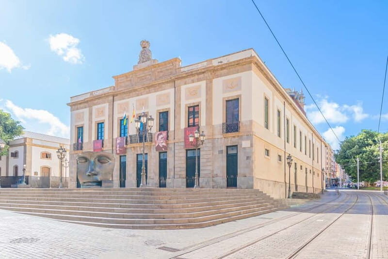Santa Cruz de Tenerife: walking tour with an expert local guide - Starting Point and Introduction