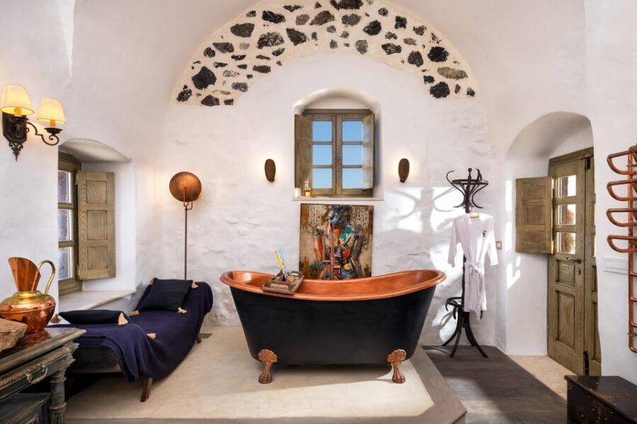 Santorini: 4-Day/3 nights Alternative historical experience - Who this tour is best suited for