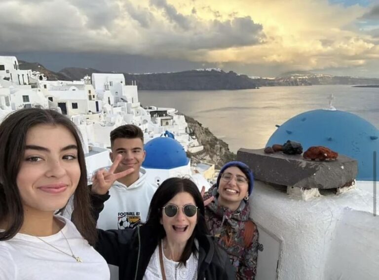 Santorini: 5-Hour Private Panoramic Tour with Host - Transportation & Practical Details