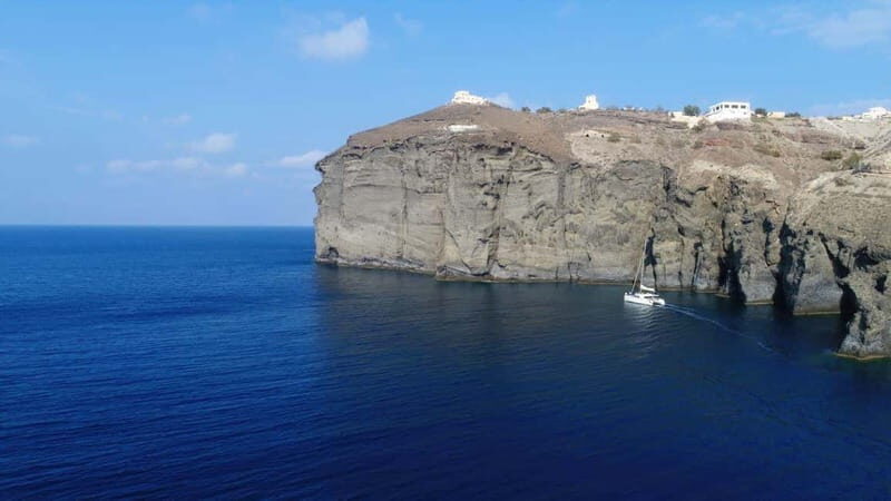 Santorini: Caldera Catamaran Sail & Swim with lunch - Practical Details and Tips