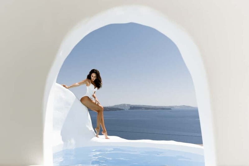 Santorini: Casual Photoshoot by Flying Dress Photo © - What Can You Expect During the Photoshoot?