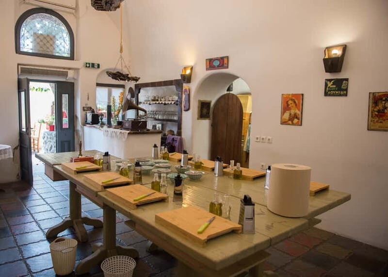 Santorini: Cooking Class, Local Menu and Dessert with Wine - What to Expect from the Santorini Cooking Experience