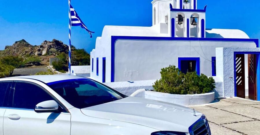 Santorini Limousine Half-Day Private Tour - Exploring Oia: The Crown Jewel of Santorini