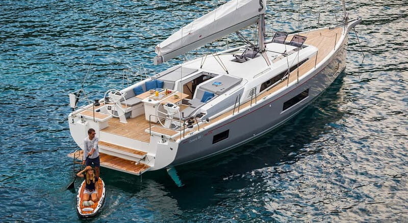 Santorini: Luxury Private Sailing Cruise Experience - The Experience of a Private Cruise: Why It Matters