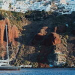 Santorini: Private Catamaran Cruise with BBQ Meal and Drinks - Exploring the Iconic Beaches and Hot Springs