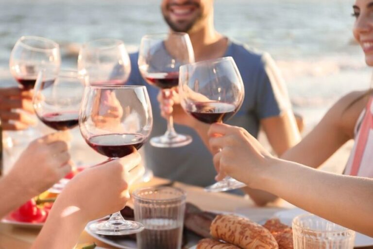 Santorini: Private wine tasting and local music tour - Value and Booking Considerations