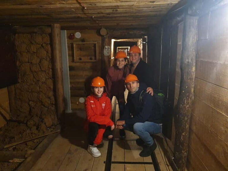 Sarajevo: Bosnian & Yugoslav Wars Tour with Tunnel Museum - Visiting the Sarajevo Tunnel: The Heart of the War’s Survival