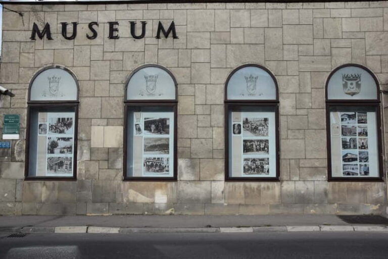 Sarajevo: Franz Ferdinand Assassination & the Start of WWI - Exploring the Sarajevo Tour: A Detailed Walkthrough