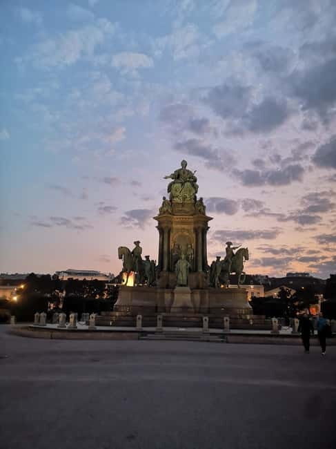 Scandals, affaires & anecdotes in Vienna - The Experience: A Walk Through Vienna’s Hidden Stories