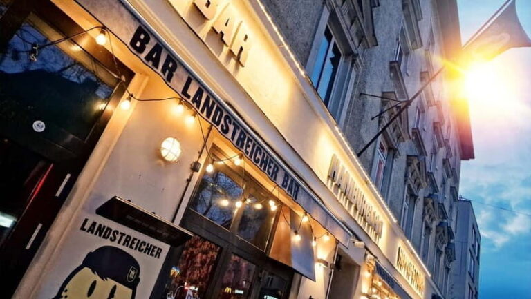 Schwabing: Insider Tour! Neighborhood, revolt, secrets in Munich's cult district - Why You Should Consider This Tour