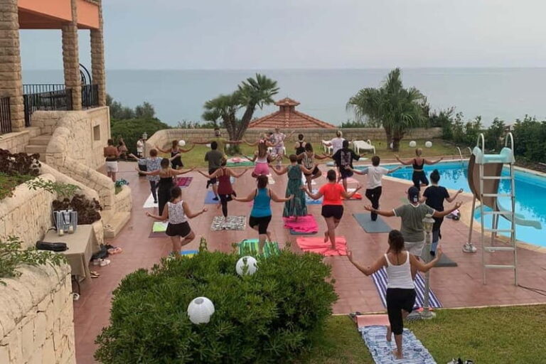 Sea View Yoga Class in Ortigia - Why the Practice Works: The Power of Location and Guidance