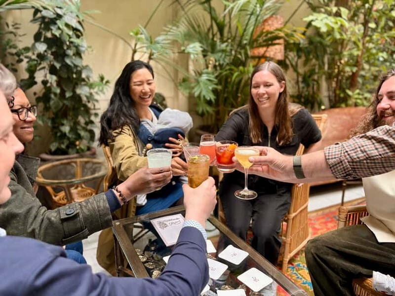 Secrets of London Covent Garden: Tour + Cocktail at Rules - Discovering Londons Hidden Histories