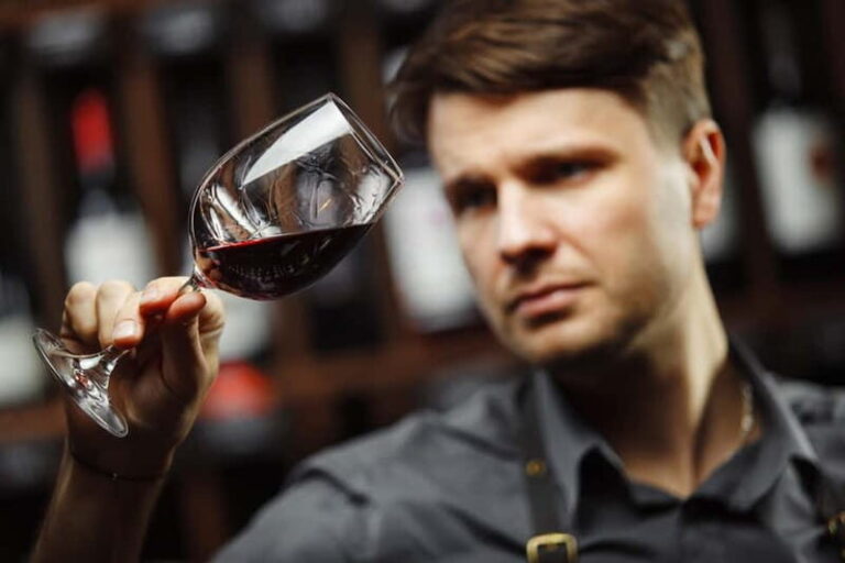 Sevilla: Fun Wine Tasting with an Spanish Sommelier - The Sum Up