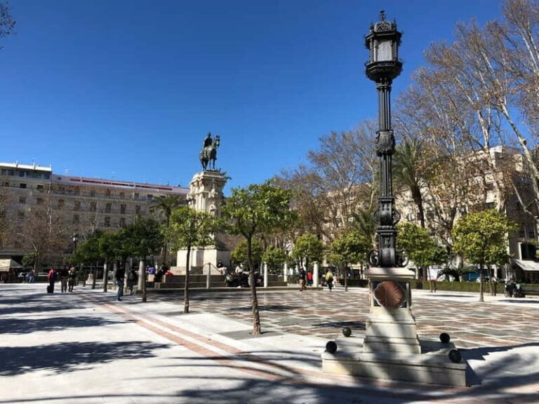 Seville Orientation Private Tour for New Visitors - Detailed Breakdown of the Itinerary