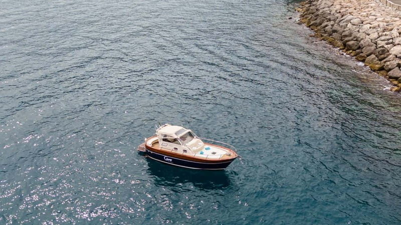 Shared Tour in The Amalfi Coast on our Apreamare 10 - What’s Included and What’s Not
