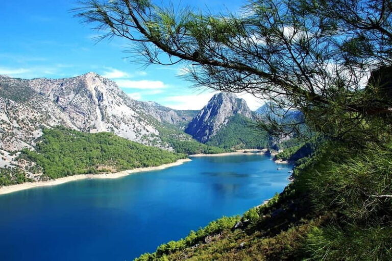 Side: Green Canyon Boat Trip with Lunch near Green Lake - Lunch and Dining Experience
