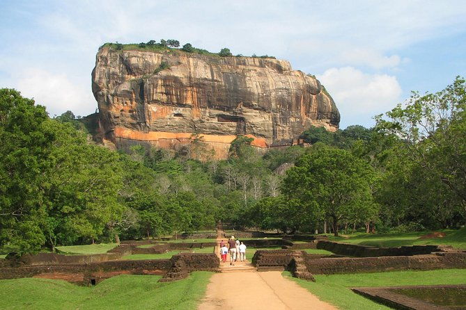Sigiriya Rock and Dambulla Cave Temples from Negombo (All inclusive day tour) - Key Points