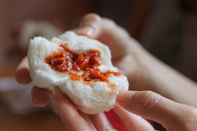 Singapore's Chinatown "Off The Beaten Track" Foodie Tour - Singapores Chinatown "Off The Beaten Track" Foodie Tour: A Deep Dive into Local Flavors