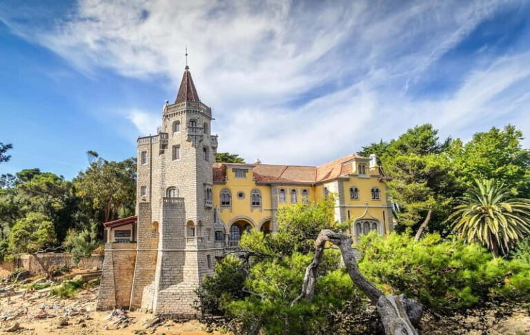 Sintra-Roca-Cascais: Private Guided Tour with a Local Expert - Why This Tour Is a Great Choice