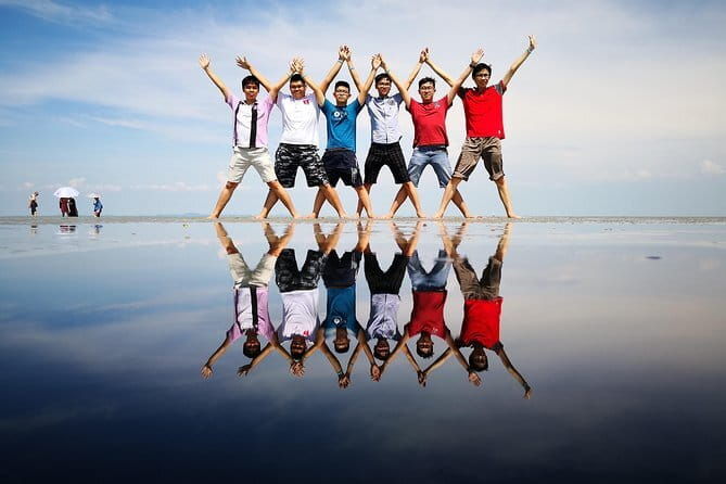 Sky Mirror Experiences at Kuala Selangor plus Batu Caves Stopover - Key Points
