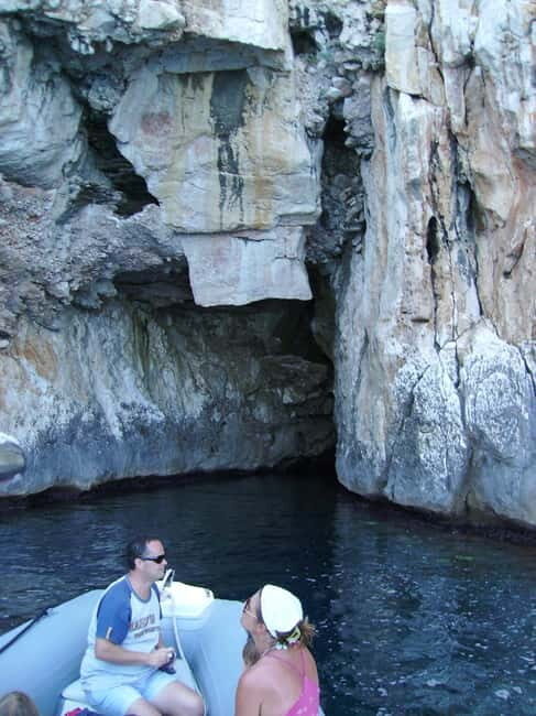 SNORKELING IN TAVOLARA AND MOLARA BY RUBBER DINGHY - Introduction to the Tour
