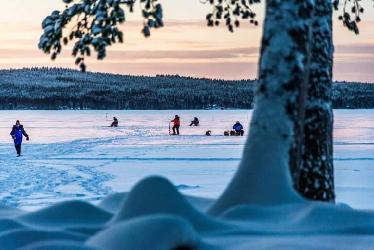 Snowshoe Trip for Ice Fishing in Saariselka - Exploring the Itinerary: What You Can Expect