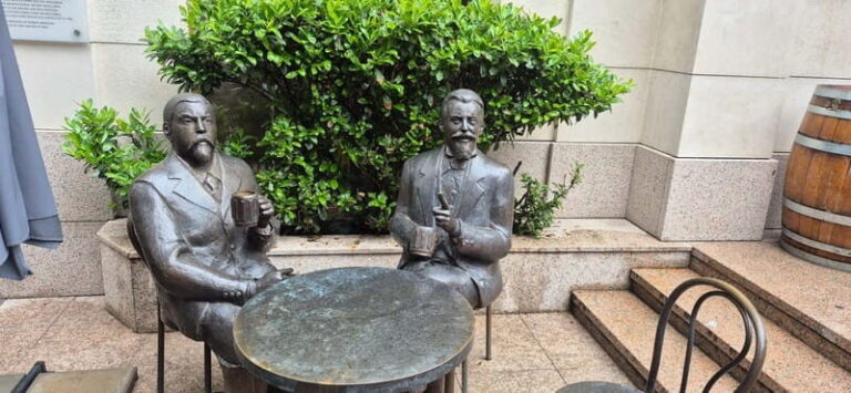 Sofia: Tour&Tasting Beer and Wine with Local Appetizers - Walking Through Sofia with a Local Guide