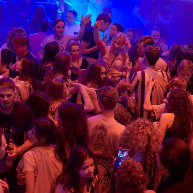 Sofia's Hidden Bars: 4-Hour Pub Crawl - Why This Tour Offers Great Value
