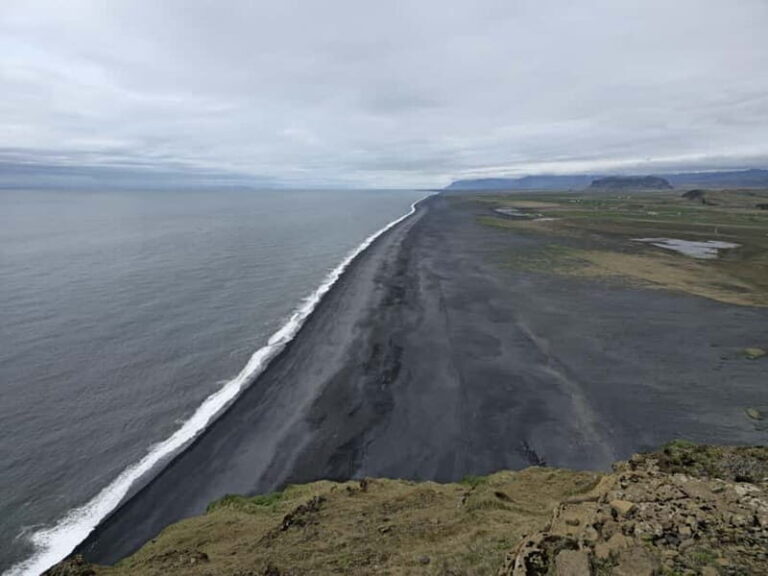 South Coast Day Tour with Horse Riding at Black Sand Shores - Horseback Riding on Black Sand Shores