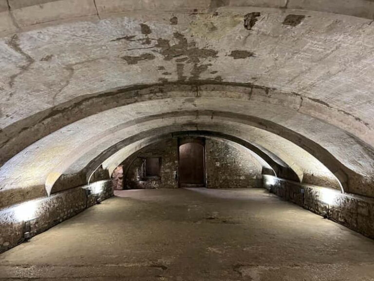 Southampton: 2 Hour Guided Walking Tour with Medieval Vaults - The Itinerary and Highlights