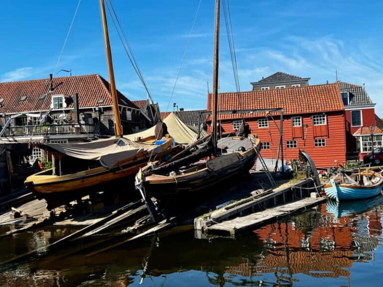 Spakenburg: Guided Walking Tour of the Historic Center - Practical Details and Tips