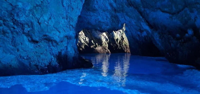 Speedboat tour to 3 islands with Blue cave and Blue Lagoon - Value and Practical Details