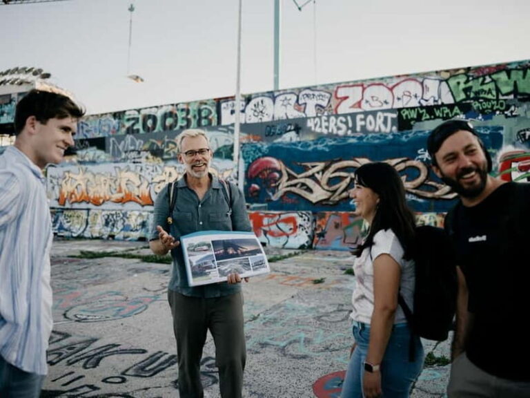 Spray your postcards of cool Munich! - The Value of This Experience