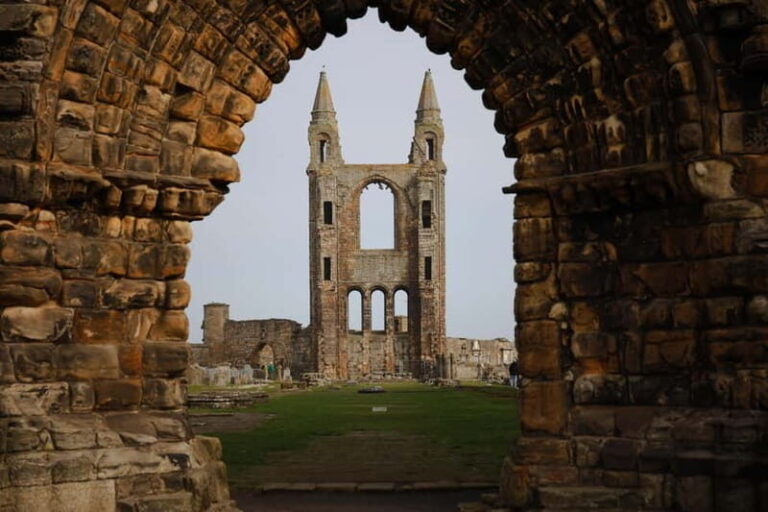 St Andrews: Private Tour with a Local Family - A Closer Look at the Itinerary