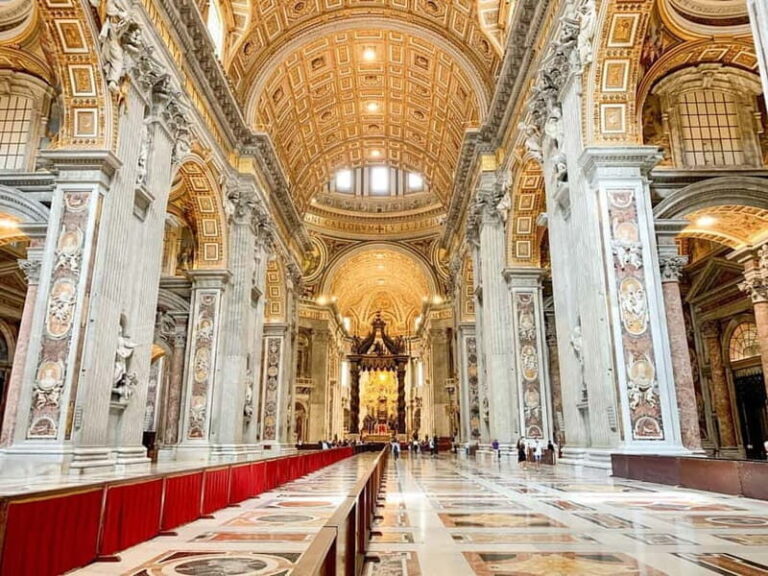 St.Peter's Basilica private guided tour with skip the line - The Value of the Guided Experience