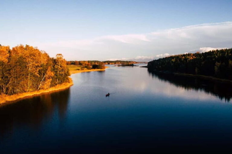 Stockholm: Sunset Canoe Beaver Safari & BBQ on Island - Who Should Consider This Tour?