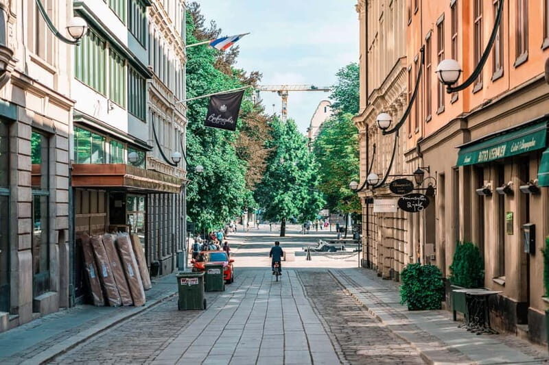 Stockholm Syndrome: 3-Hour Private Walking Tour - Detailed Breakdown of the Itinerary