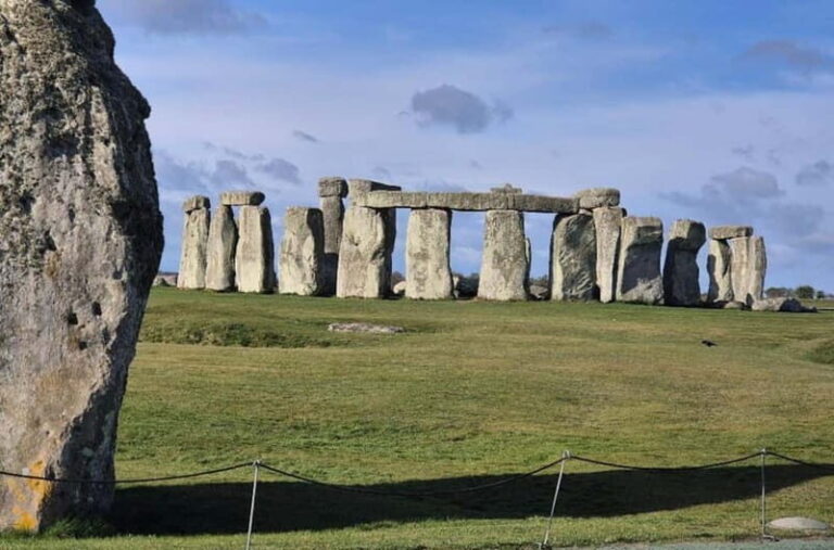 Stonehenge & Sacred Land Guided Driving Tour - What We Love About This Tour
