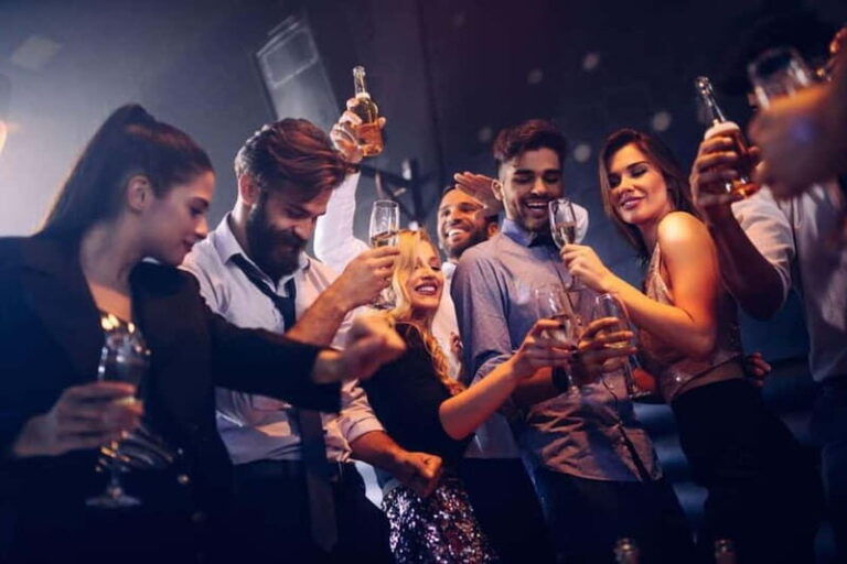 Stuttgart Bachelor(ette) Party with Night PubCrawl - Who Should Book This Tour?